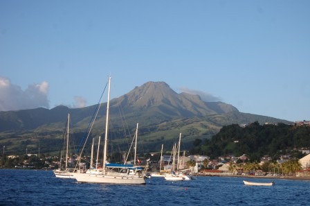 La_montagne_Pelee-St_Pierre-Martinique.JPG